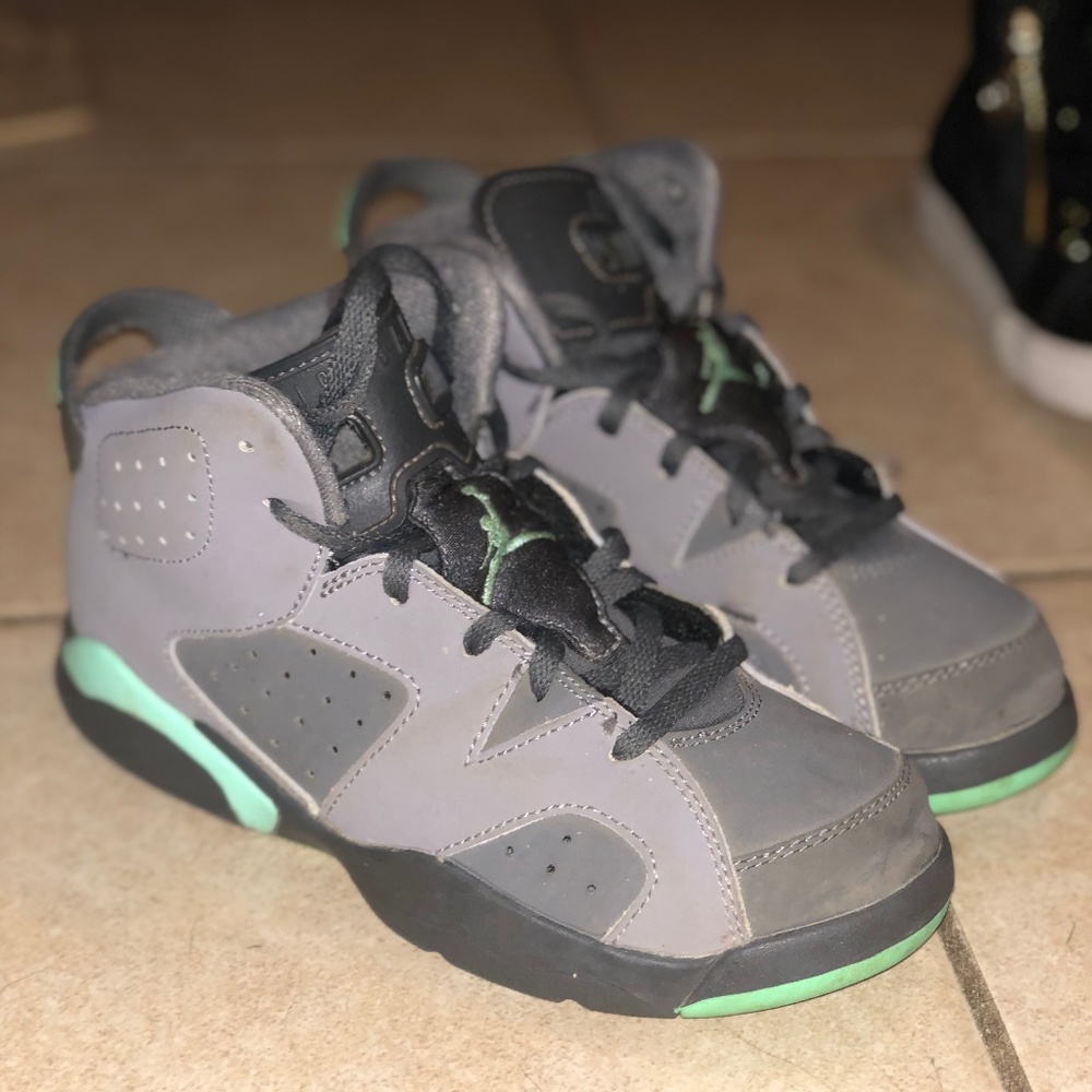 Mint Green Jordan's